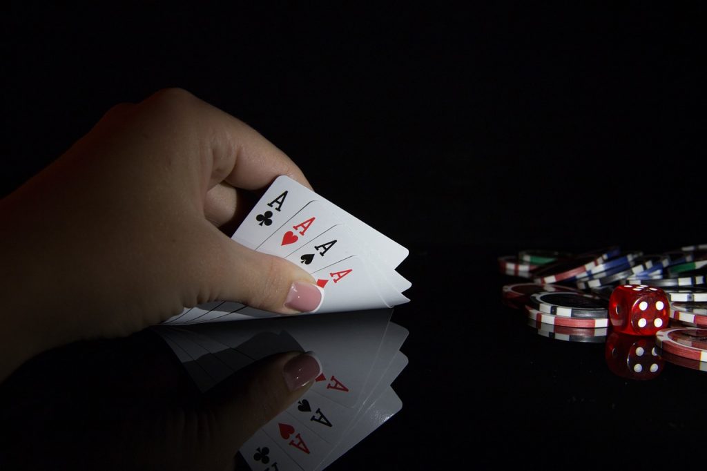龙虎斗：从守株待兔中学习的出牌技巧-棋牌策略-棋牌外挂论坛